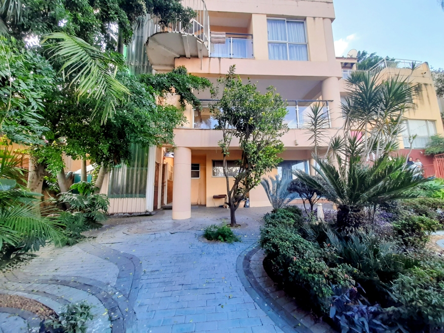 6 Bedroom Property for Sale in Kosmos North West